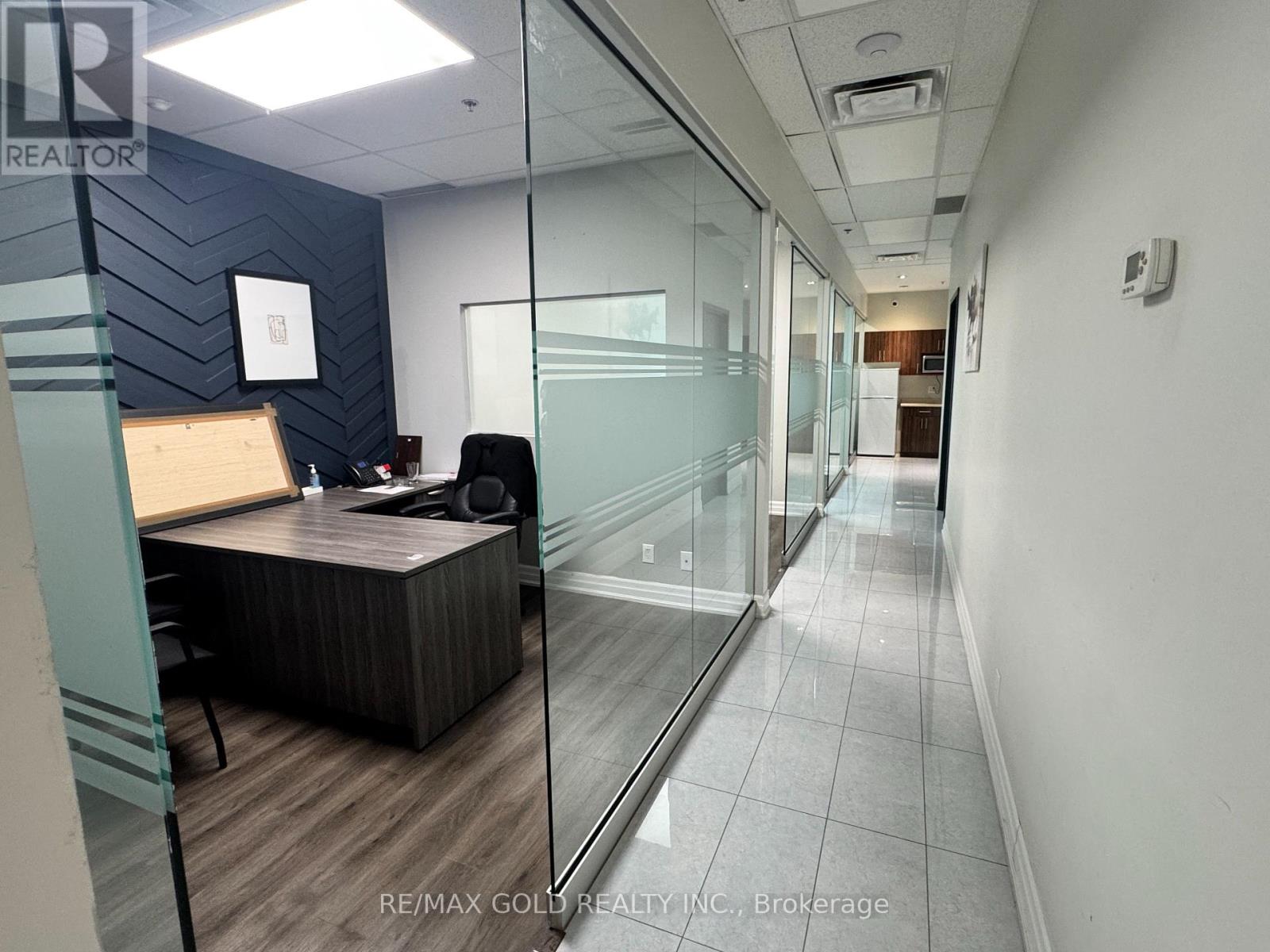 3a - 1200 Derry Road E, Mississauga, Ontario  L5T 0B3 - Photo 12 - W12451379