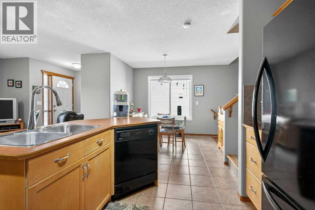 136 Hidden Hills Place Nw, Calgary, Alberta  T3A 6E2 - Photo 13 - A2254357
