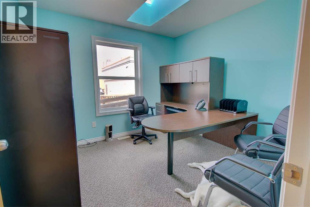 4610 48 Avenue, Red Deer, Alberta  T4N 3S9 - Photo 24 - A2262744