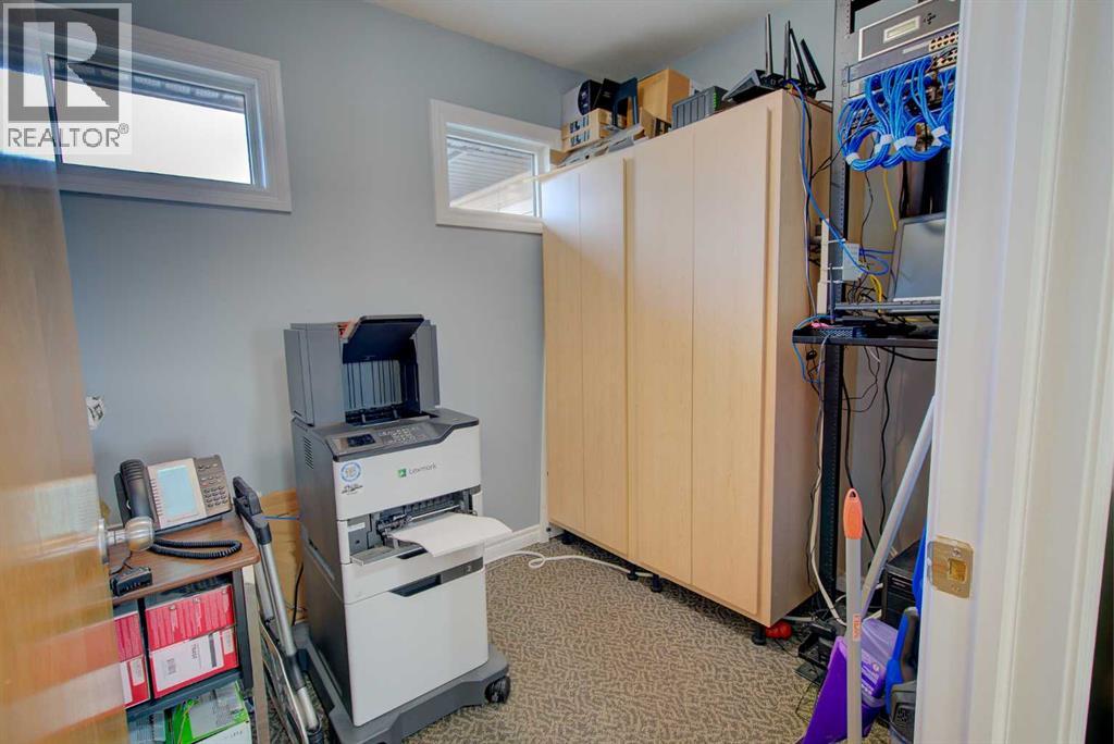 4610 48 Avenue, Red Deer, Alberta  T4N 3S9 - Photo 27 - A2262744