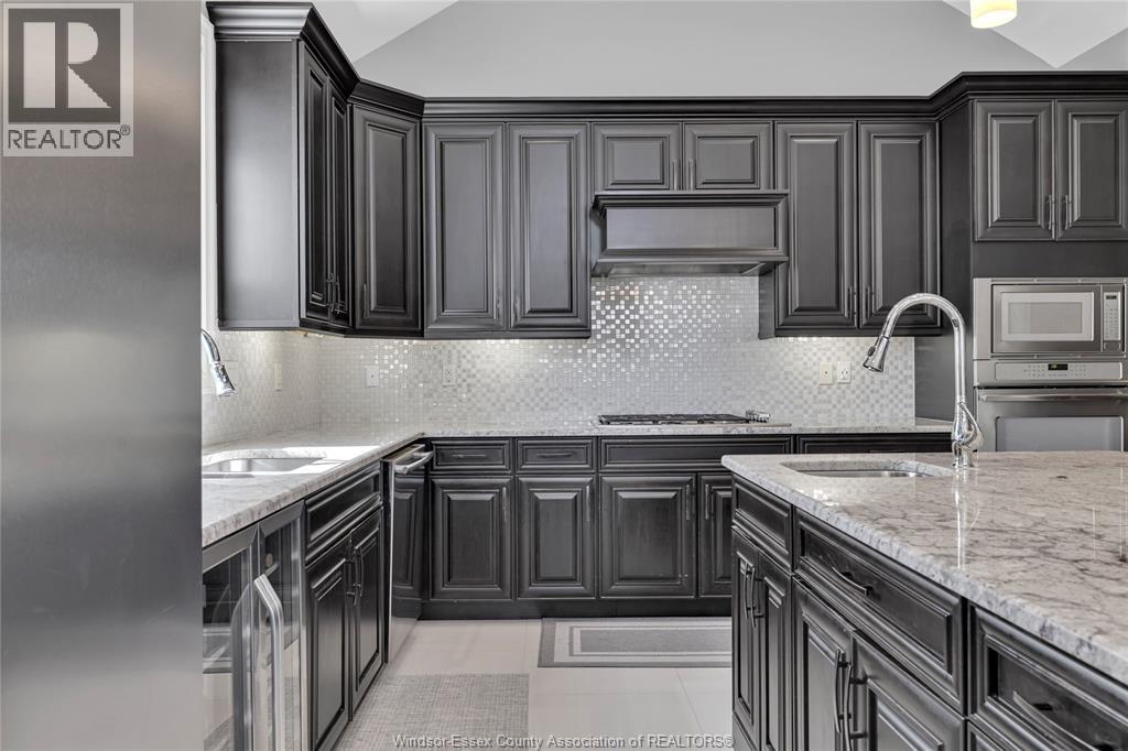2 Malibu Drive, Leamington, Ontario  N8H 5G4 - Photo 12 - 25025770