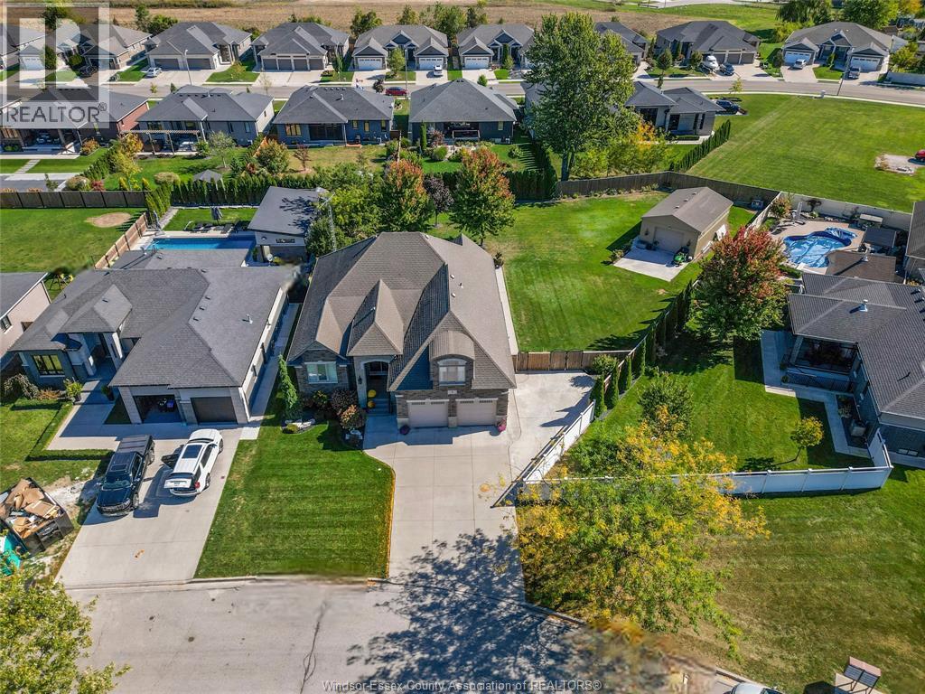 2 Malibu Drive, Leamington, Ontario  N8H 5G4 - Photo 42 - 25025770