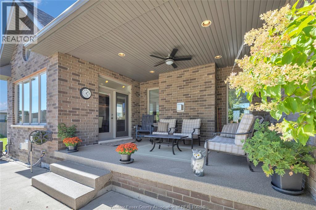 2 Malibu Drive, Leamington, Ontario  N8H 5G4 - Photo 34 - 25025770
