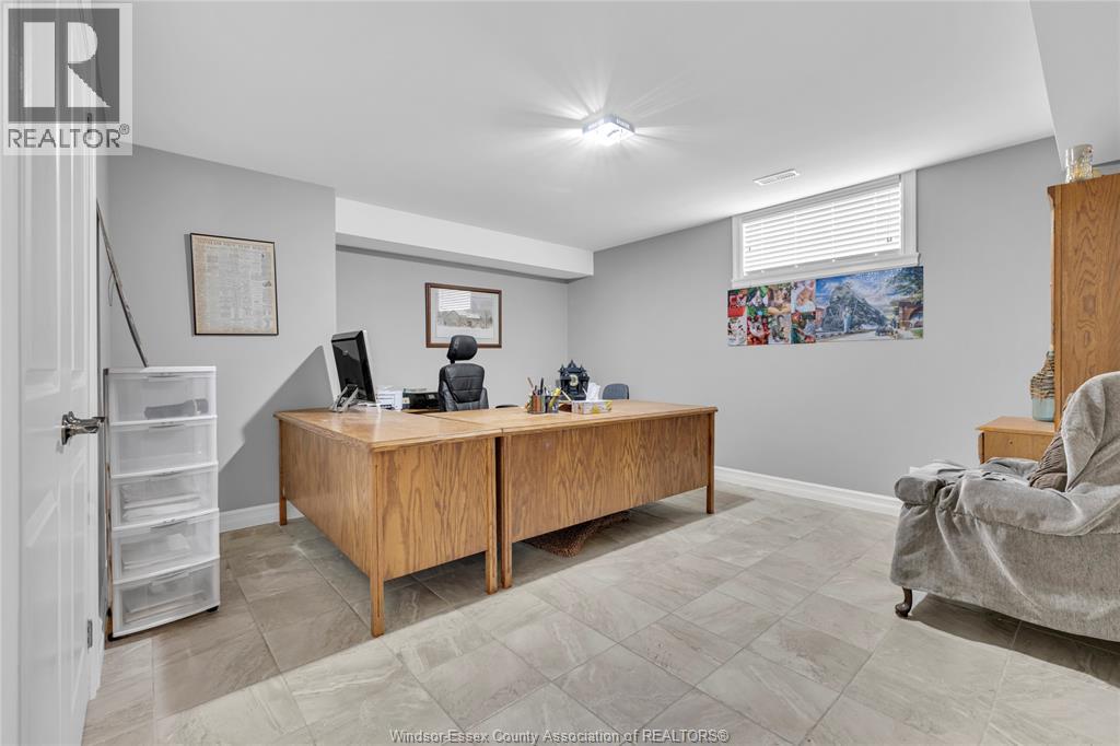 2 Malibu Drive, Leamington, Ontario  N8H 5G4 - Photo 32 - 25025770