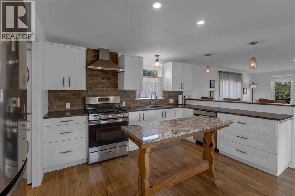 233 1 Street, Irricana, Alberta  T0M 1B0 - Photo 7 - A2255086