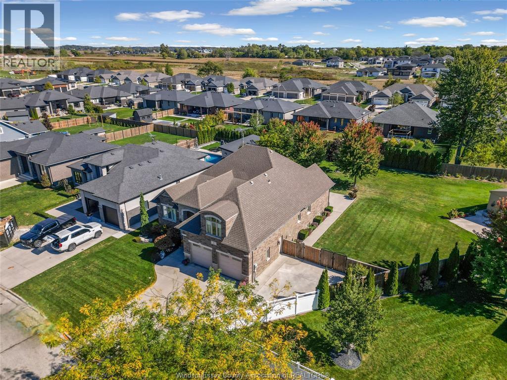 2 Malibu Drive, Leamington, Ontario  N8H 5G4 - Photo 46 - 25025770