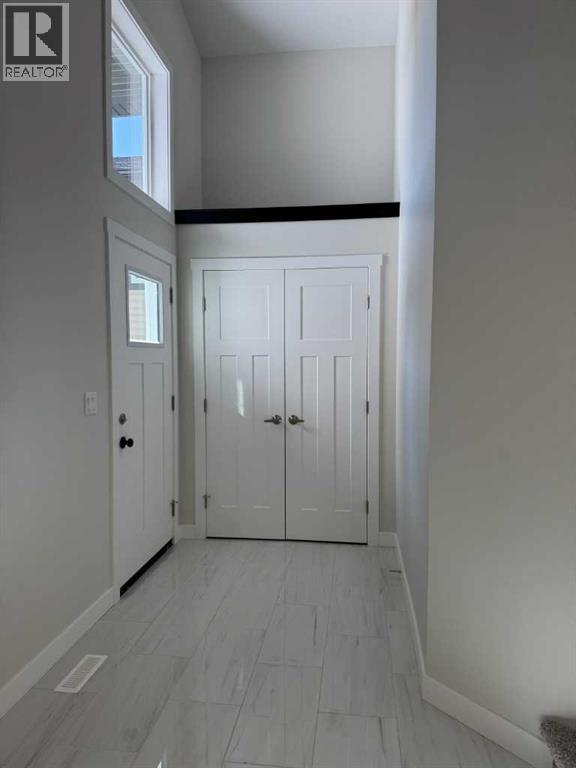 21 Vermont Close, Blackfalds, Alberta  T4M 0L7 - Photo 3 - A2262993