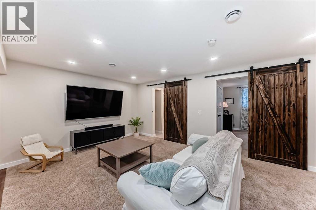 60 Sage Berry Road Nw, Calgary, Alberta  T3R 0K8 - Photo 34 - A2257997