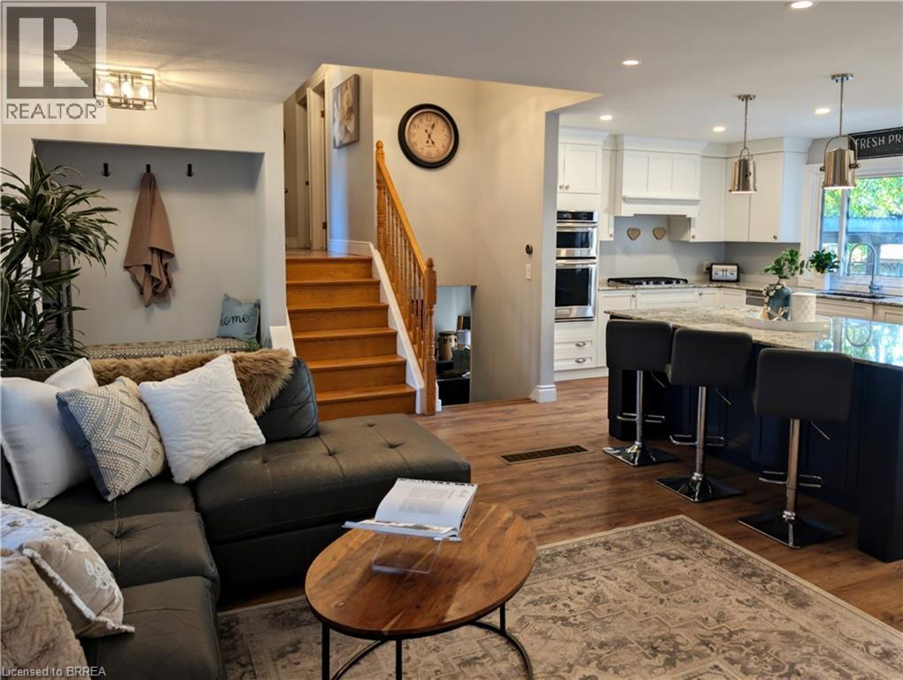 14 Meadow Road, Brantford, Ontario  N3R 3L1 - Photo 9 - 40777591