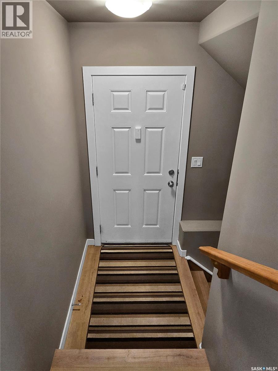 251 Underhill Way, Saskatoon, Saskatchewan  S7V 0M9 - Photo 18 - SK020511