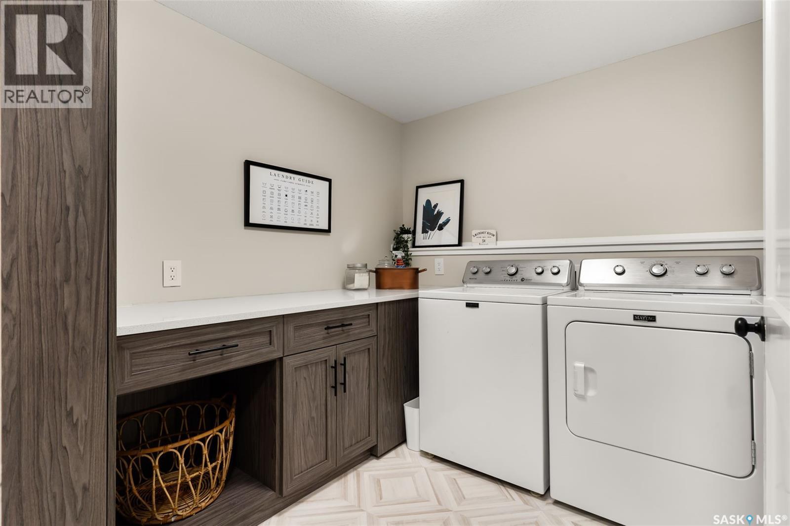 2276 Rae Street, Regina, Saskatchewan  S4T 2E9 - Photo 38 - SK020430
