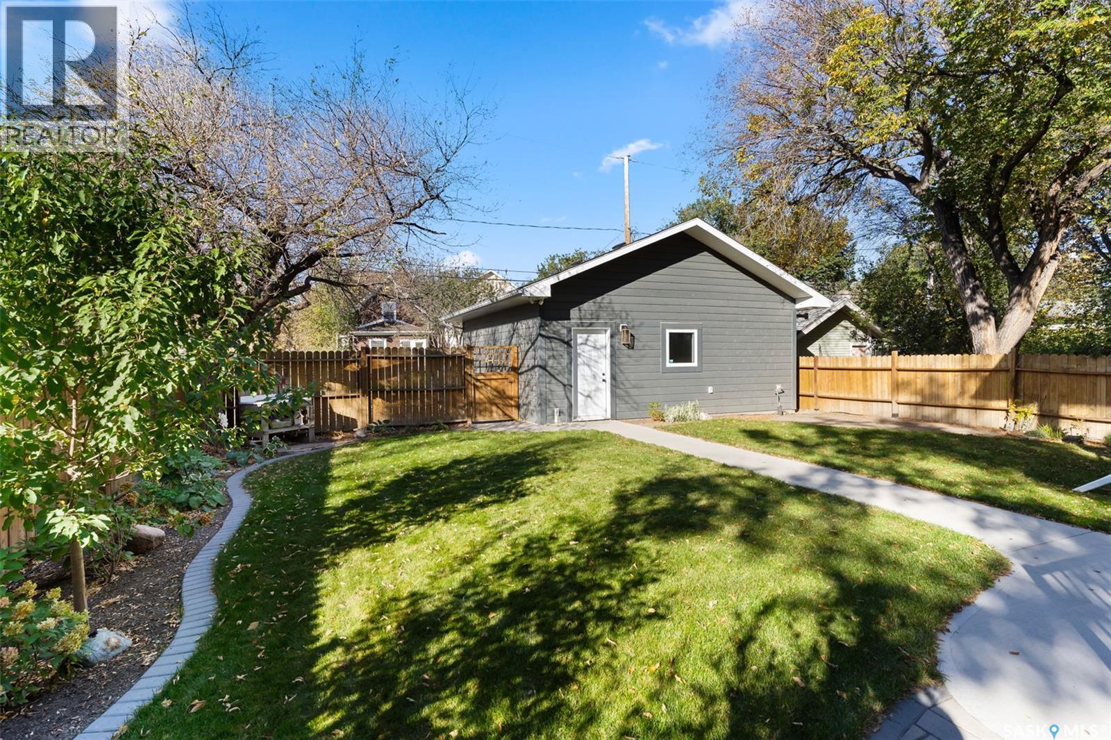 2276 Rae Street, Regina, Saskatchewan  S4T 2E9 - Photo 43 - SK020430