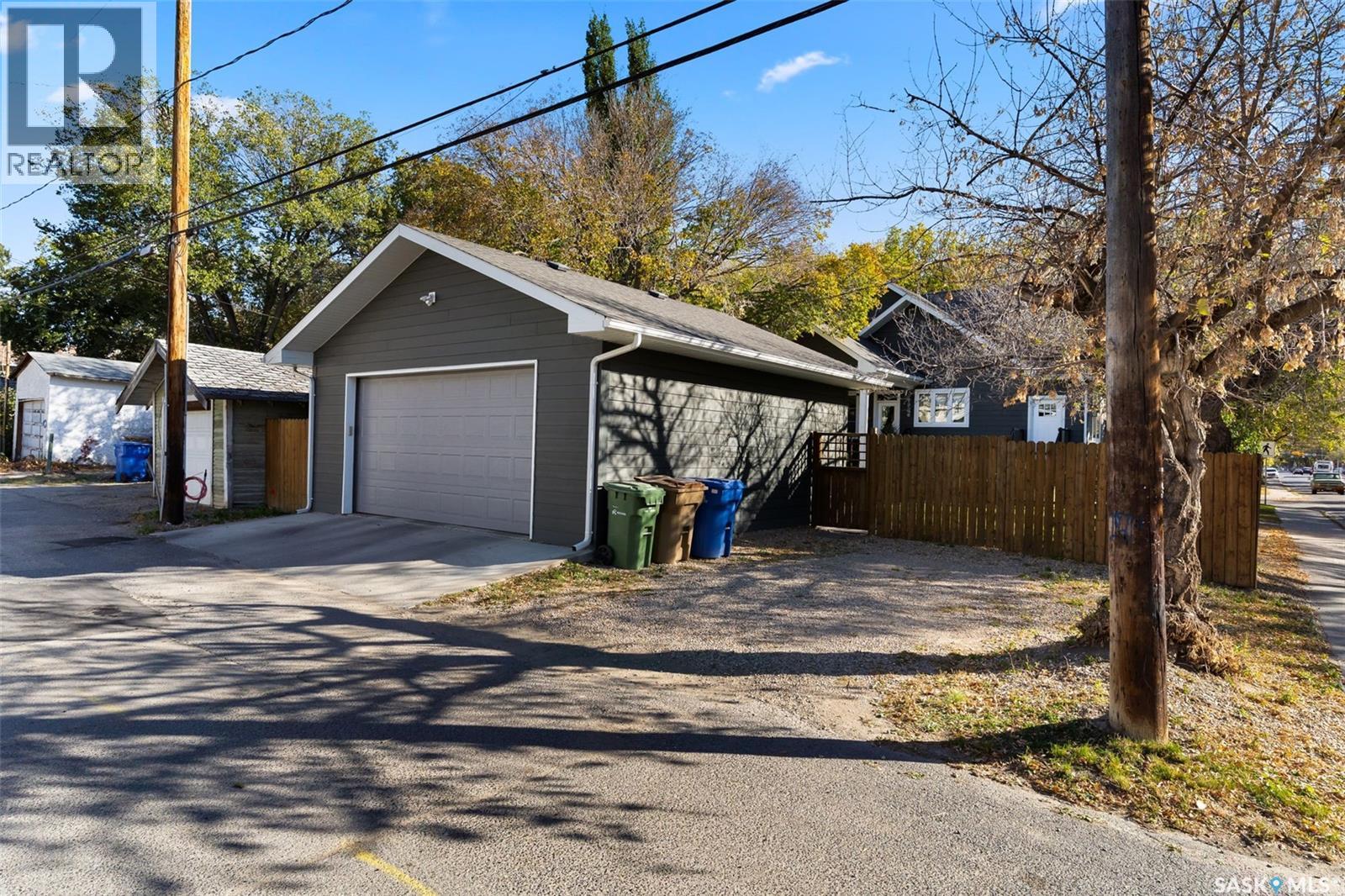 2276 Rae Street, Regina, Saskatchewan  S4T 2E9 - Photo 44 - SK020430