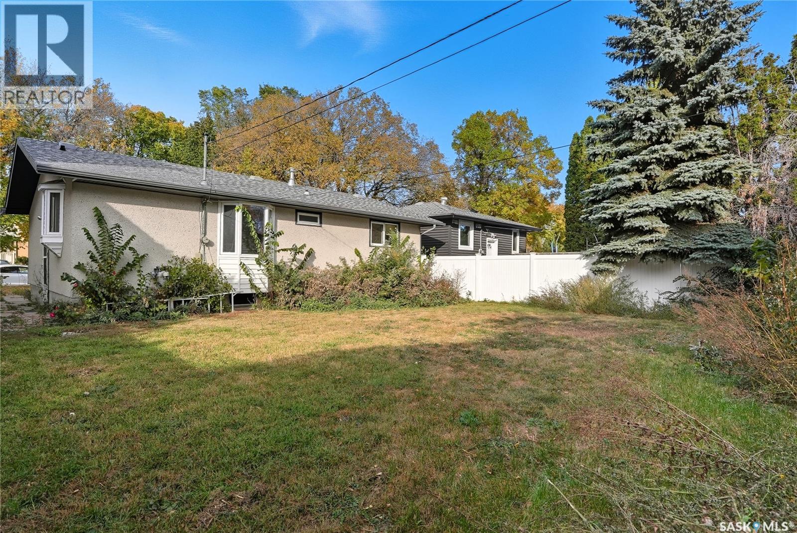 838 6th Street E, Saskatoon, Saskatchewan  S7H 1C7 - Photo 38 - SK020318