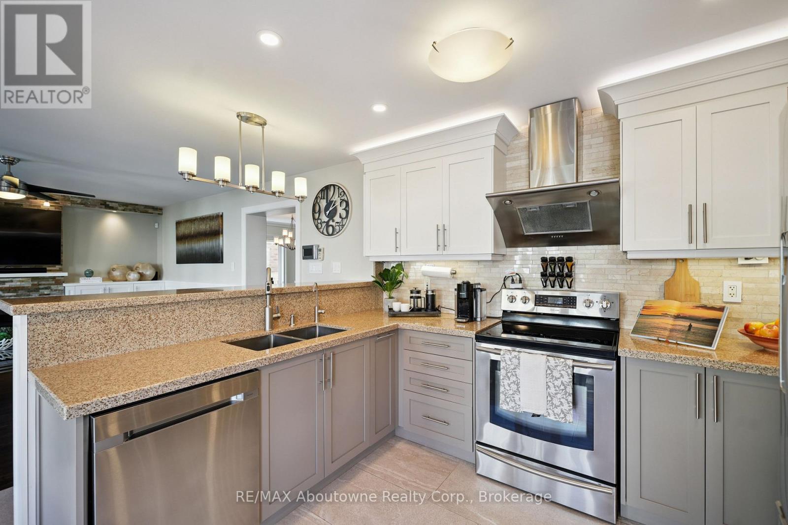 437 Jelinik Terrace, Milton, Ontario  L9T 7N2 - Photo 16 - W12454257