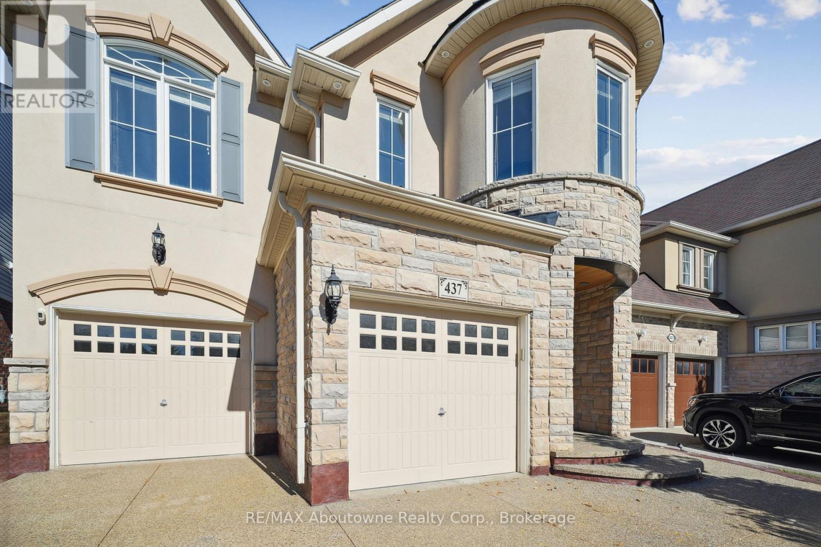 437 Jelinik Terrace, Milton, Ontario  L9T 7N2 - Photo 2 - W12454257