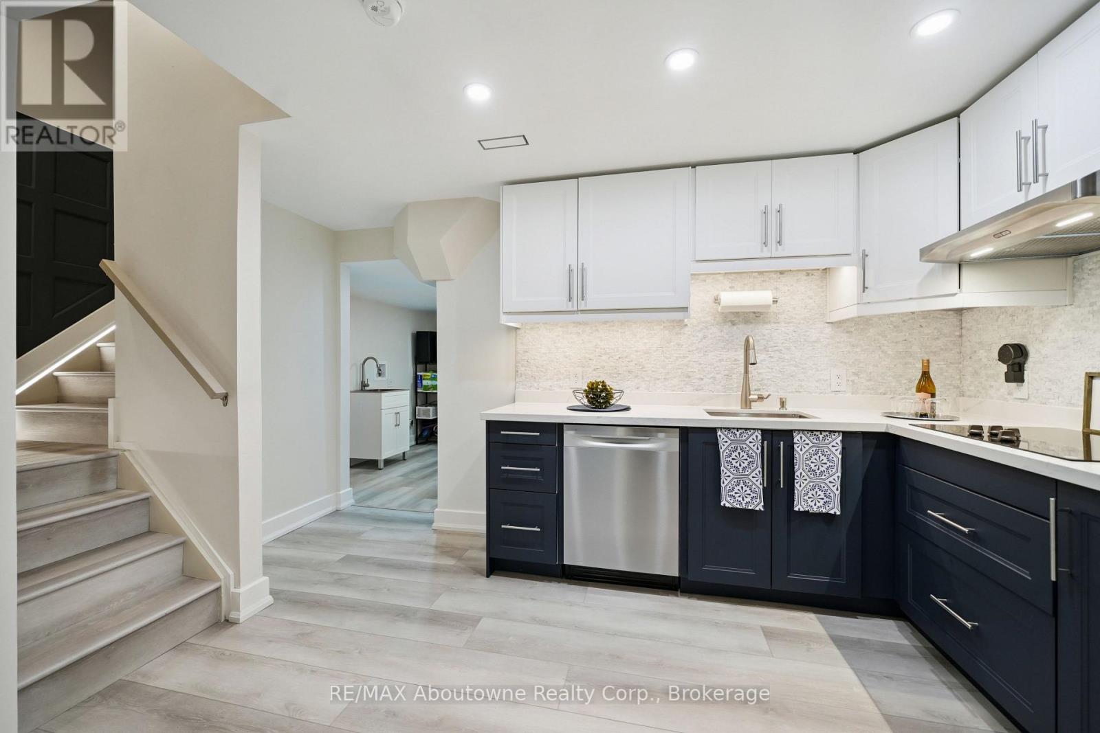 437 Jelinik Terrace, Milton, Ontario  L9T 7N2 - Photo 35 - W12454257