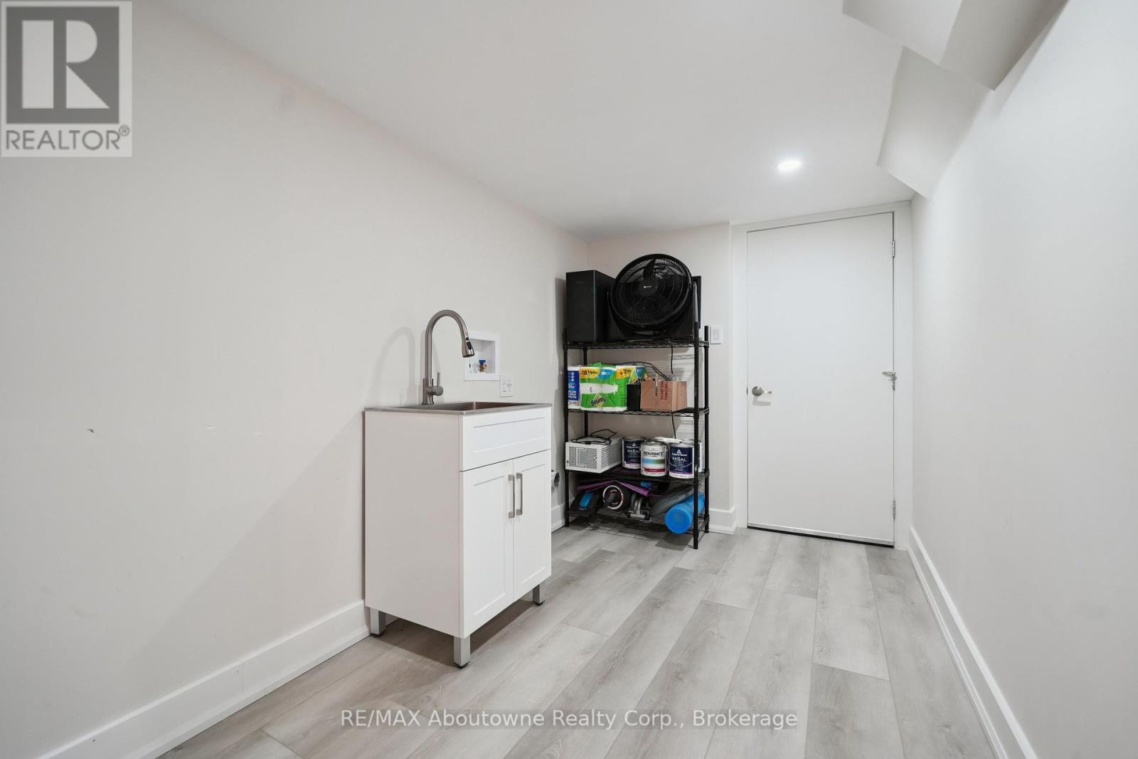 437 Jelinik Terrace, Milton, Ontario  L9T 7N2 - Photo 37 - W12454257