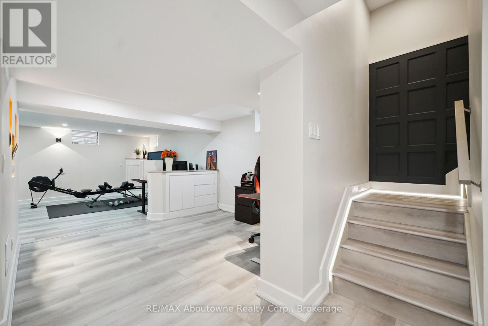 437 Jelinik Terrace, Milton, Ontario  L9T 7N2 - Photo 38 - W12454257