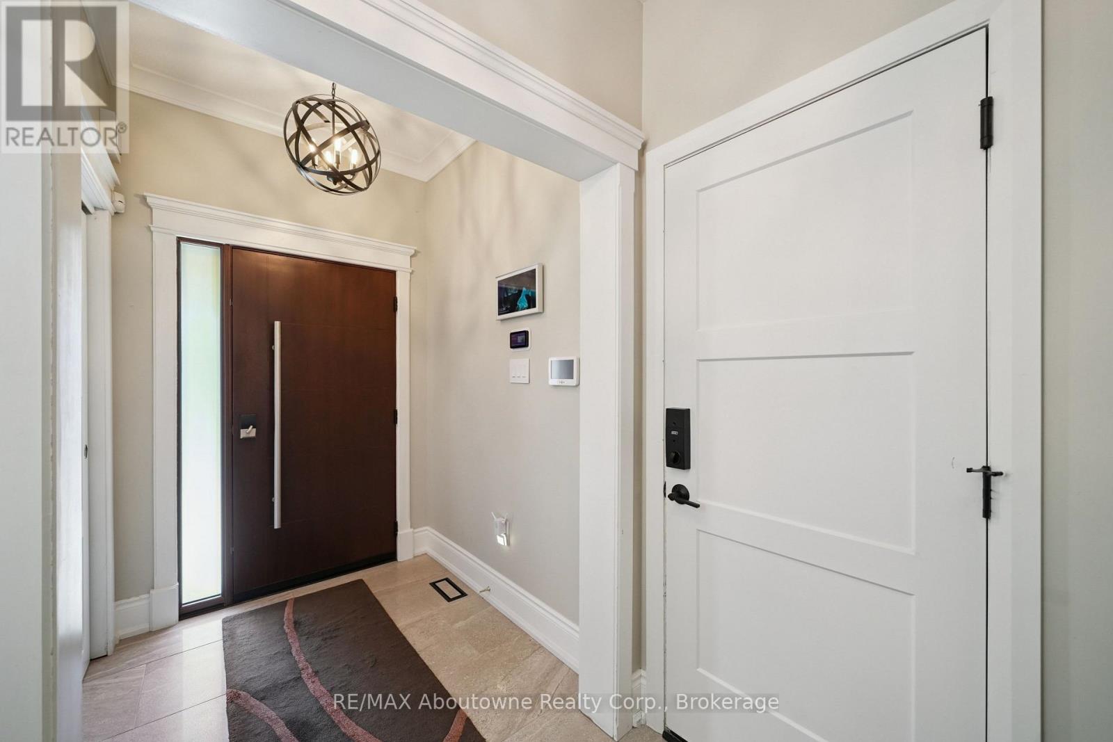 437 Jelinik Terrace, Milton, Ontario  L9T 7N2 - Photo 4 - W12454257