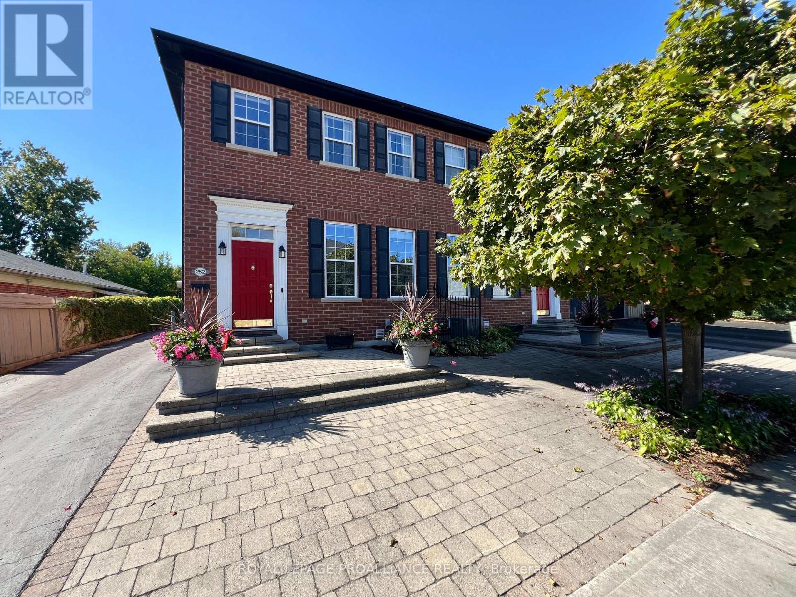 252 WILLIAM STREET, Belleville, Ontario