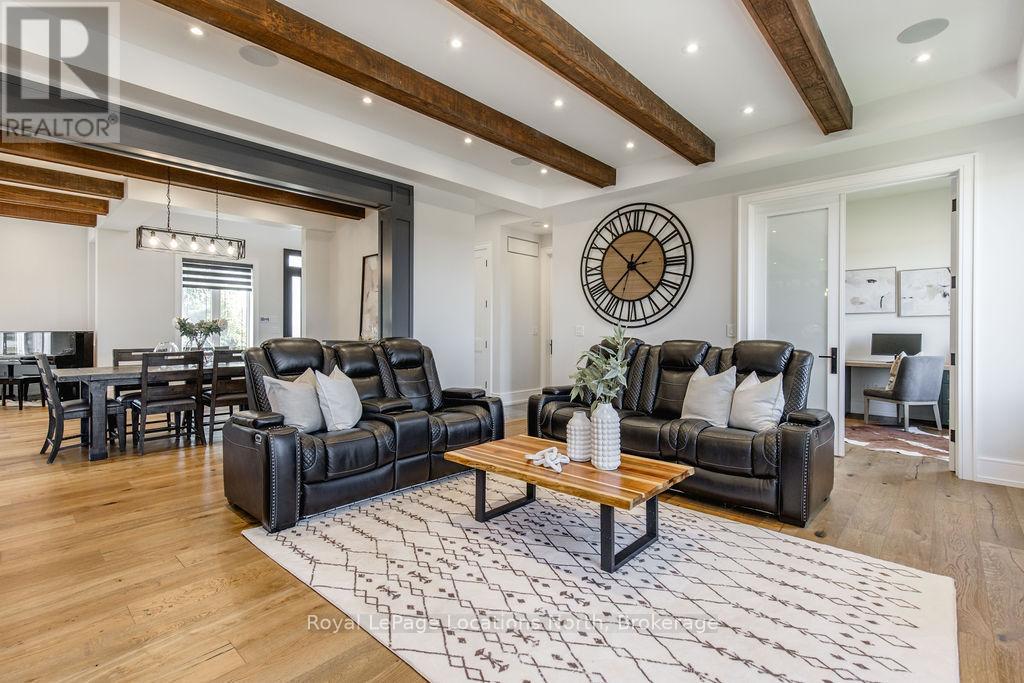 22 East John Street, Innisfil (Cookstown), Ontario  L0L 1L0 - Photo 16 - N12454213
