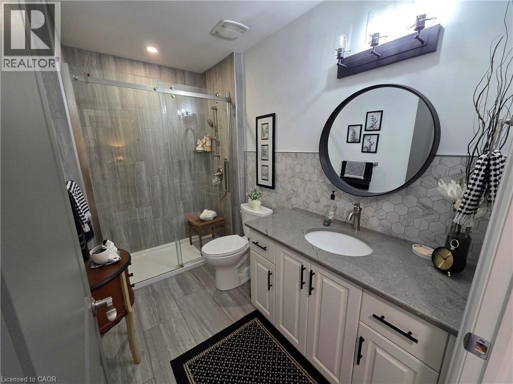 69 Gates Lane, Hamilton, Ontario  L9B 1T8 - Photo 12 - 40776325