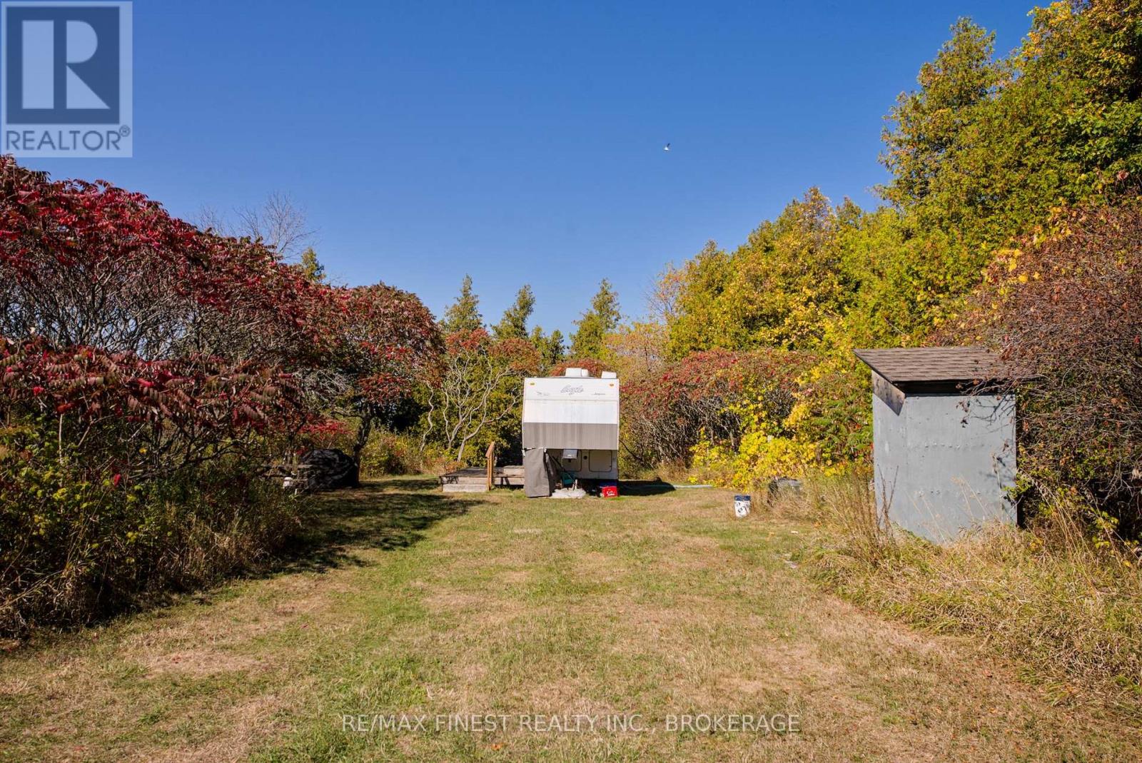 8300 Front Road, Loyalist (Lennox And Addington - South), Ontario  K0H 2S0 - Photo 16 - X12454167