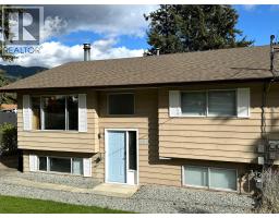 3377 McIver Road, west kelowna, British Columbia