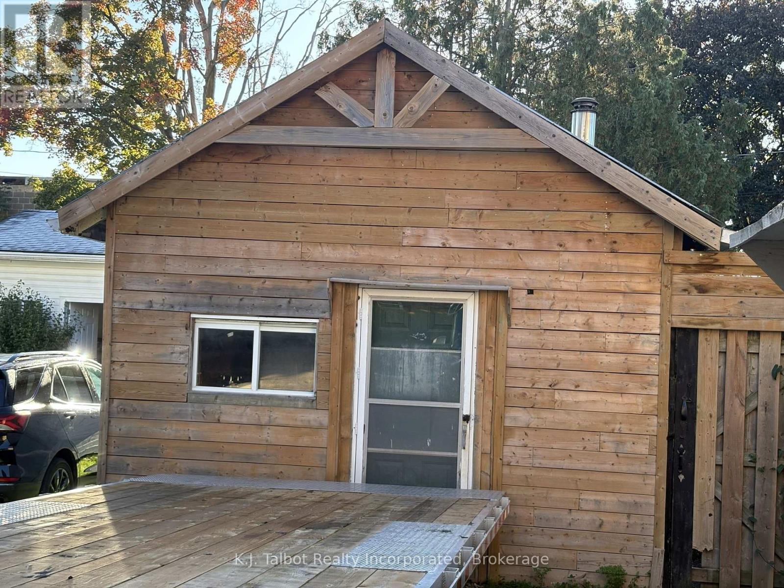 10 West William Street, Huron East (Seaforth), Ontario  N0K 1W0 - Photo 27 - X12454245