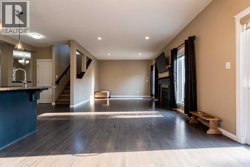 733 Twinriver Loop W, Lethbridge, Alberta  T1J 5E1 - Photo 17 - A2257784