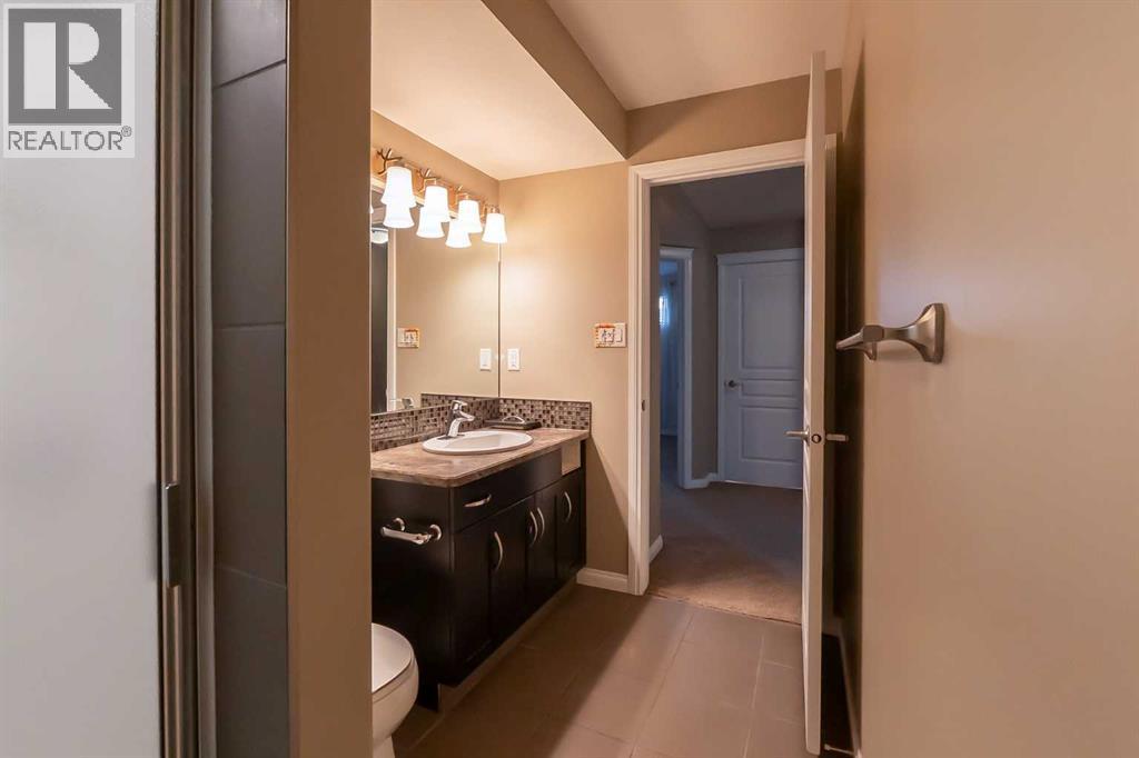 733 Twinriver Loop W, Lethbridge, Alberta  T1J 5E1 - Photo 49 - A2257784
