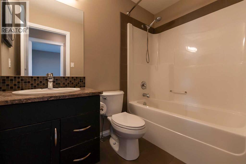733 Twinriver Loop W, Lethbridge, Alberta  T1J 5E1 - Photo 33 - A2257784