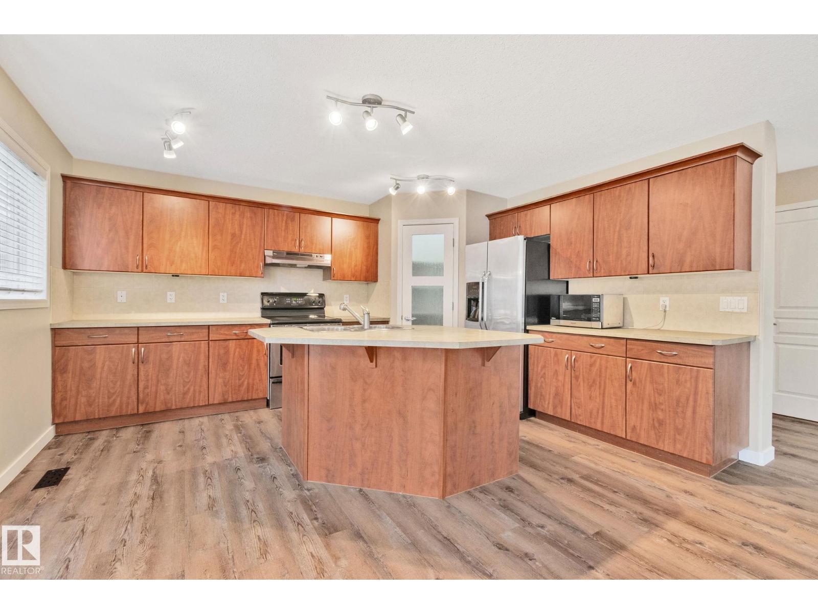 61 Rue Monette, Beaumont, Alberta  T4X 1T2 - Photo 9 - E4460633