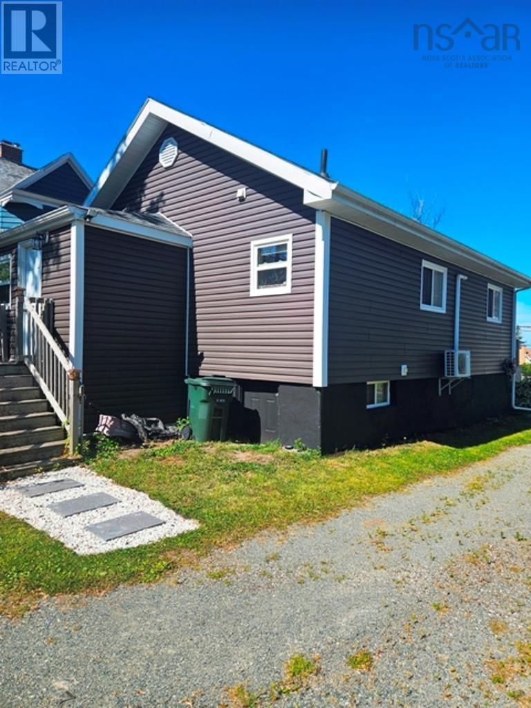366 Whitney Avenue, Sydney, Nova Scotia  B1P 5A7 - Photo 5 - 202521660