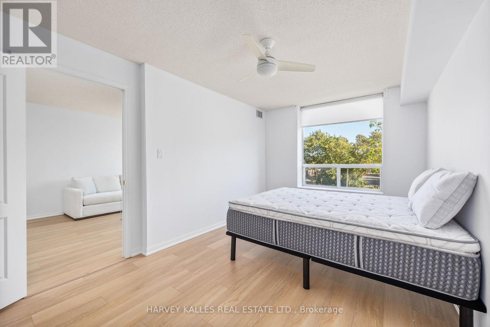 302 - 18 Wanless Avenue, Toronto, Ontario  M4N 3R9 - Photo 12 - C12453824
