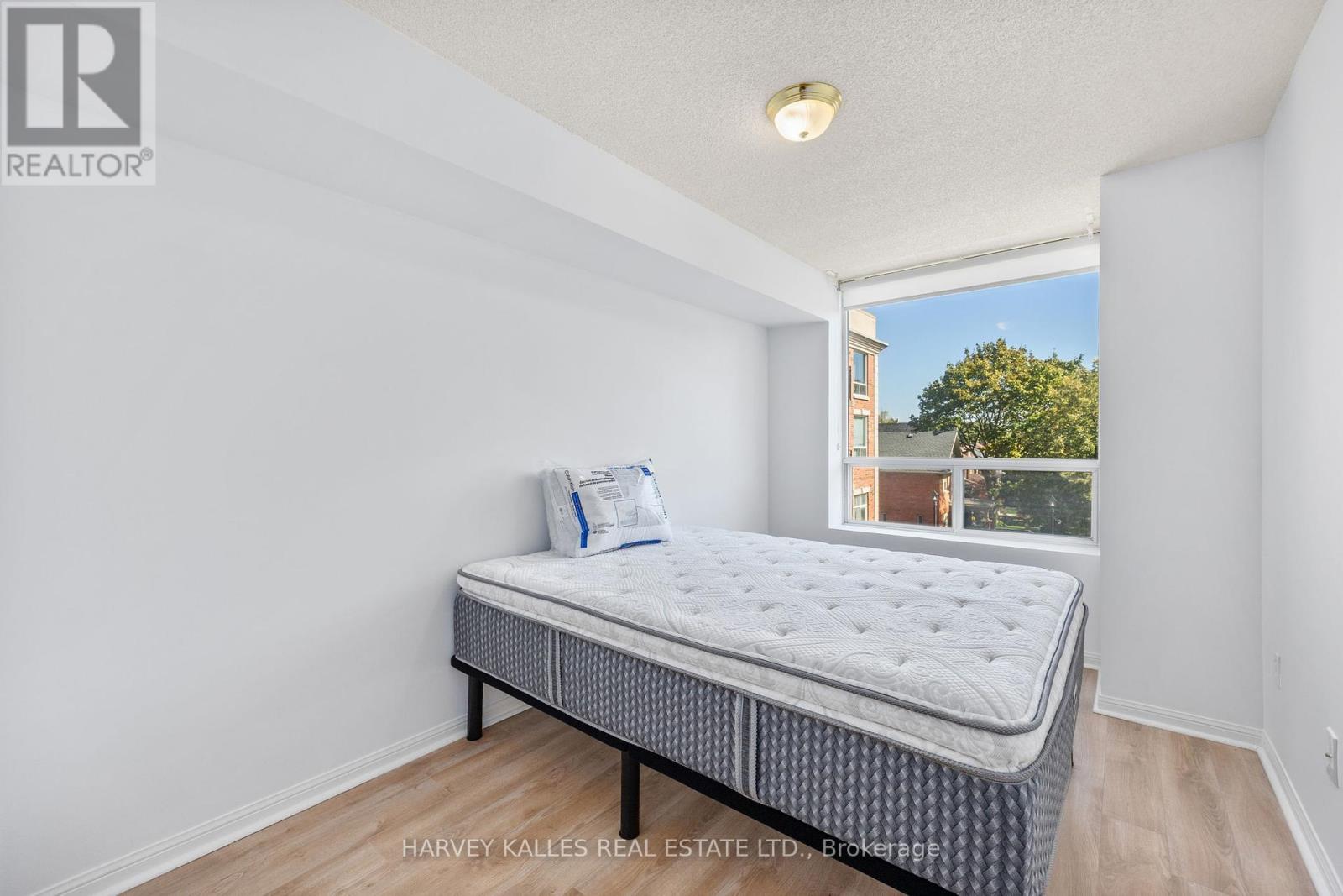 302 - 18 Wanless Avenue, Toronto, Ontario  M4N 3R9 - Photo 17 - C12453824