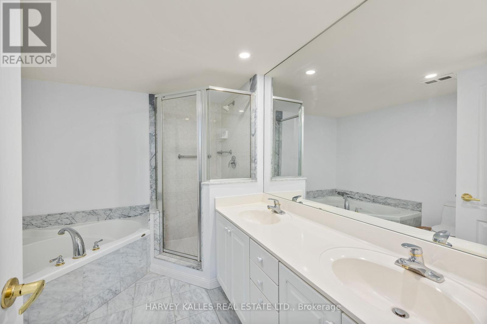 302 - 18 Wanless Avenue, Toronto, Ontario  M4N 3R9 - Photo 15 - C12453824