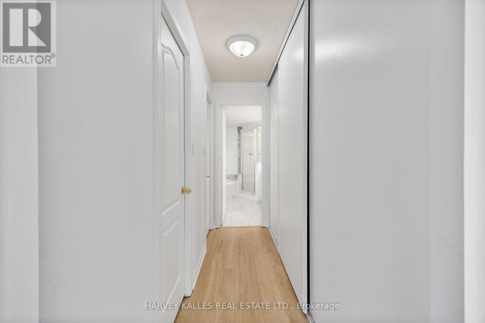 302 - 18 Wanless Avenue, Toronto, Ontario  M4N 3R9 - Photo 13 - C12453824