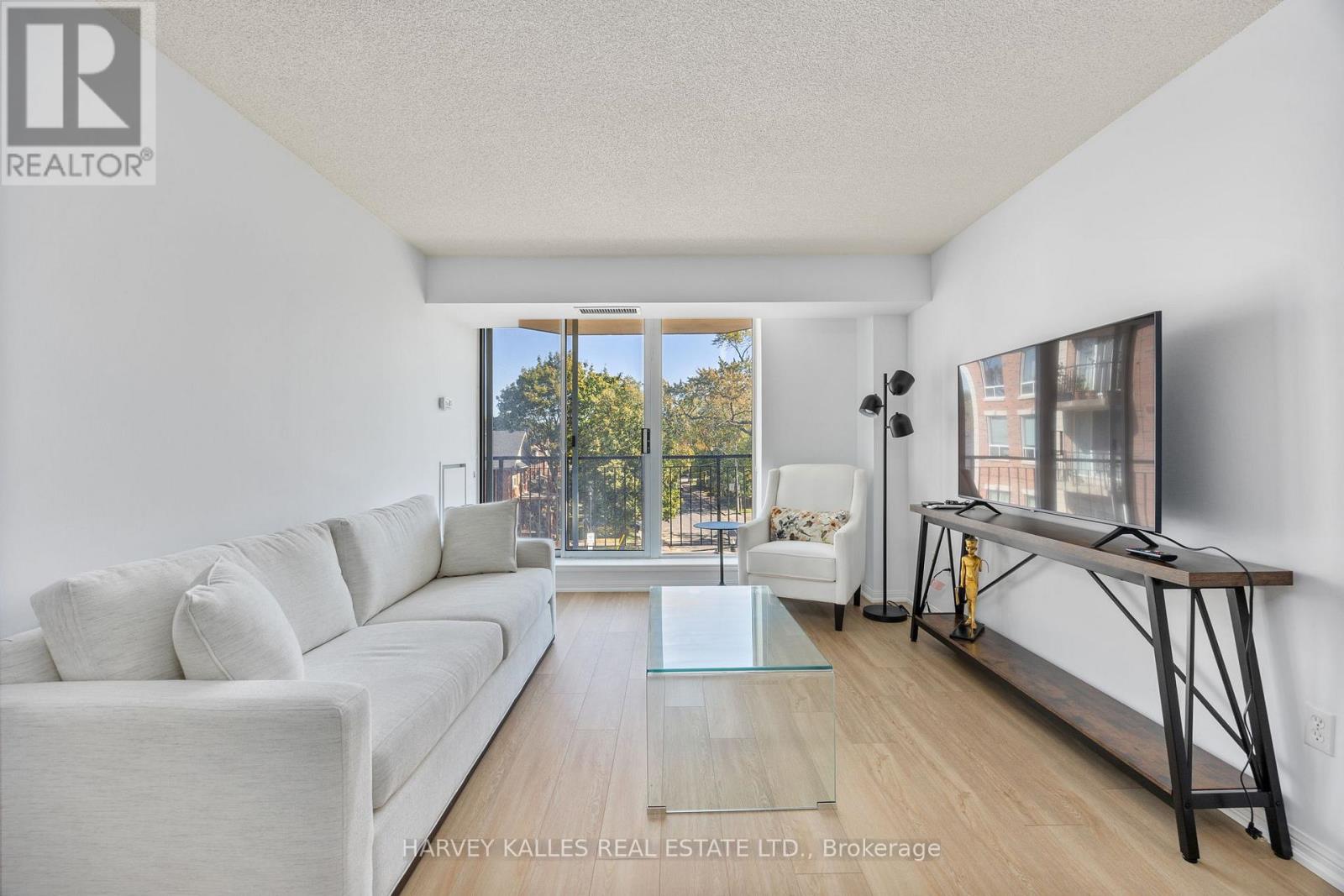 302 - 18 Wanless Avenue, Toronto, Ontario  M4N 3R9 - Photo 7 - C12453824