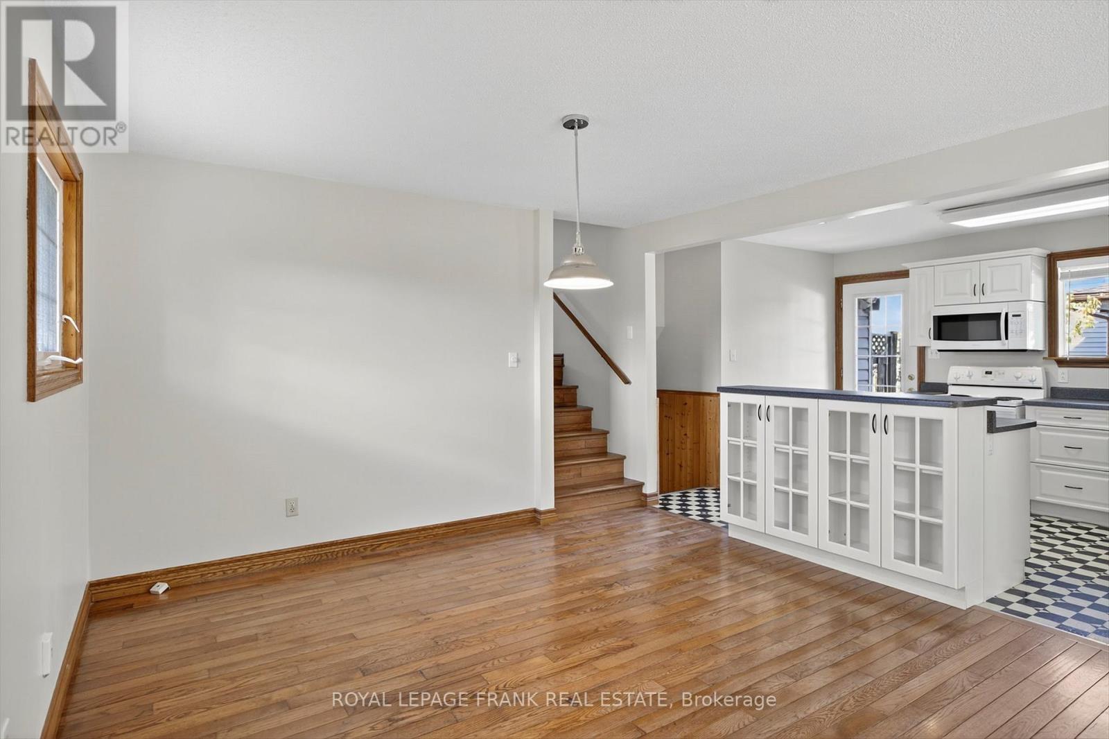 20 Colbourne St Street, Selwyn, Ontario  K0L 2H0 - Photo 13 - X12454242
