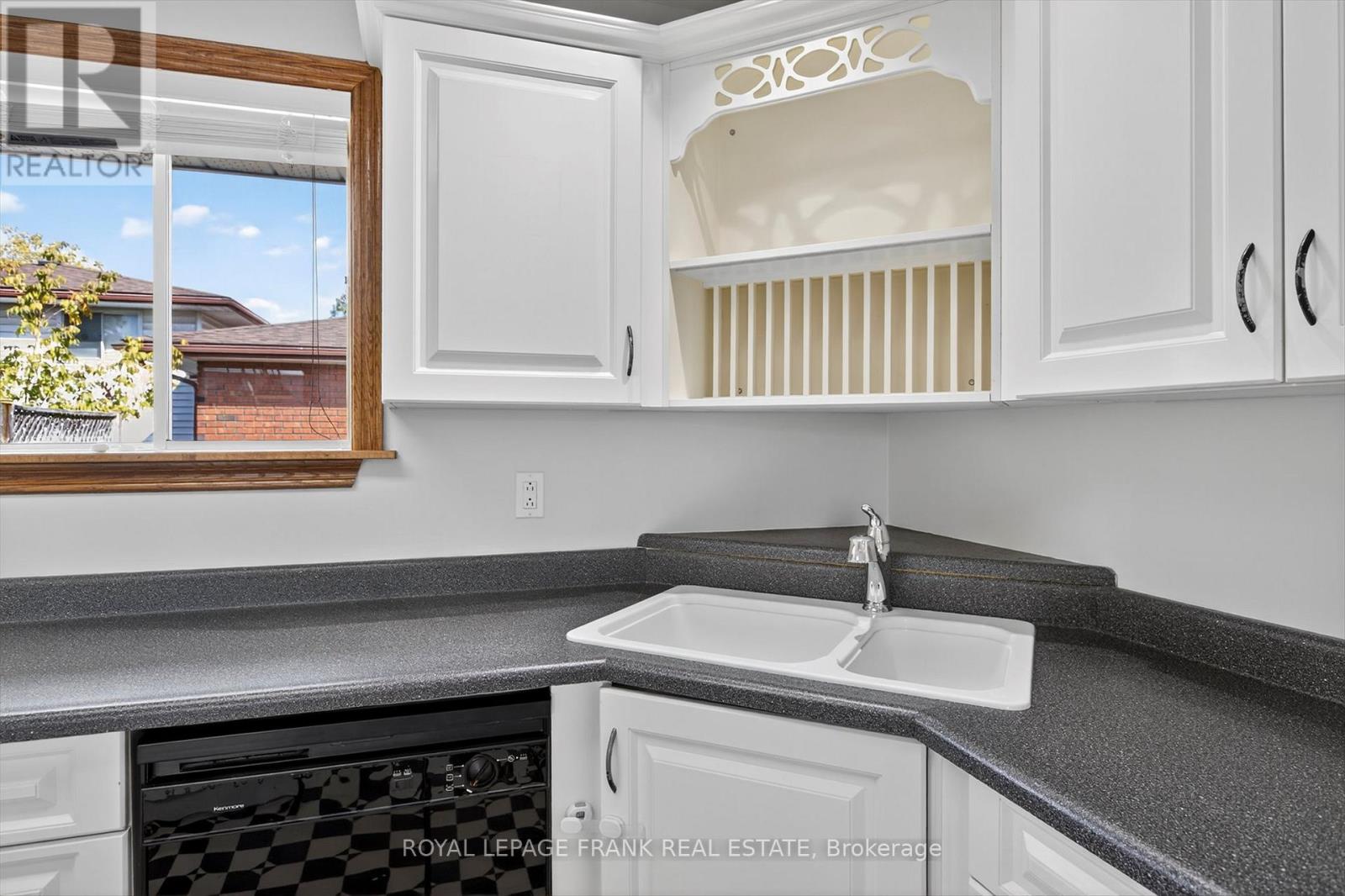20 Colbourne St Street, Selwyn, Ontario  K0L 2H0 - Photo 18 - X12454242