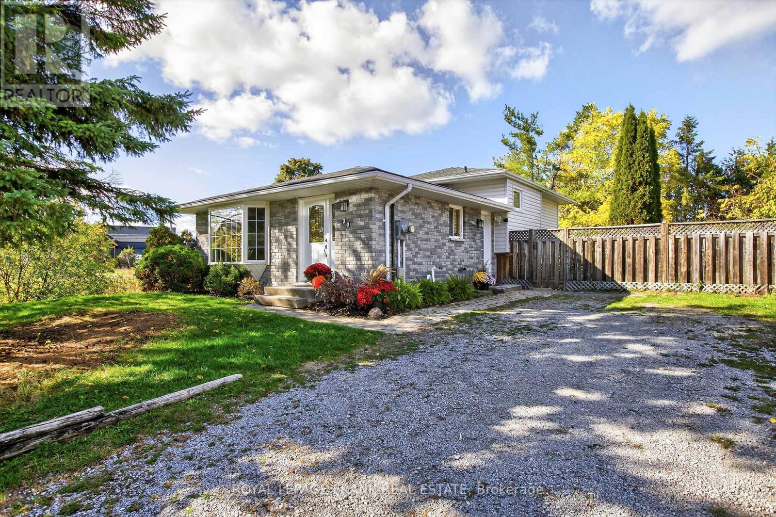 20 Colbourne St Street, Selwyn, Ontario  K0L 2H0 - Photo 4 - X12454242