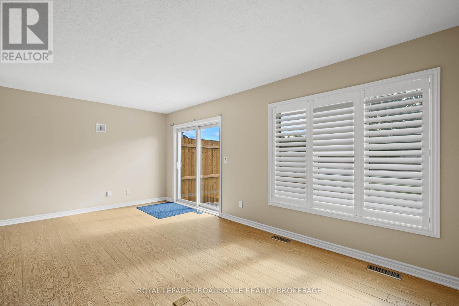 909 Blossom Street, Kingston, Ontario  K7P 0N2 - Photo 13 - X12454209