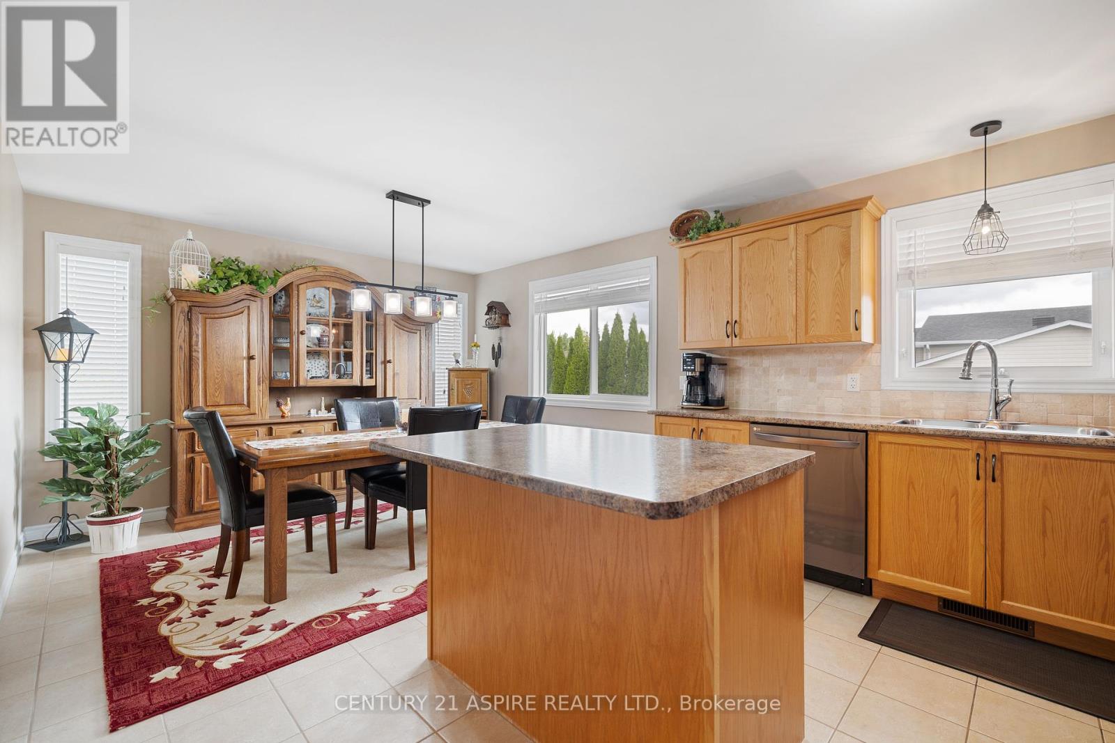 3 Morning Star Street, Petawawa, Ontario  K8H 0A1 - Photo 14 - X12453324