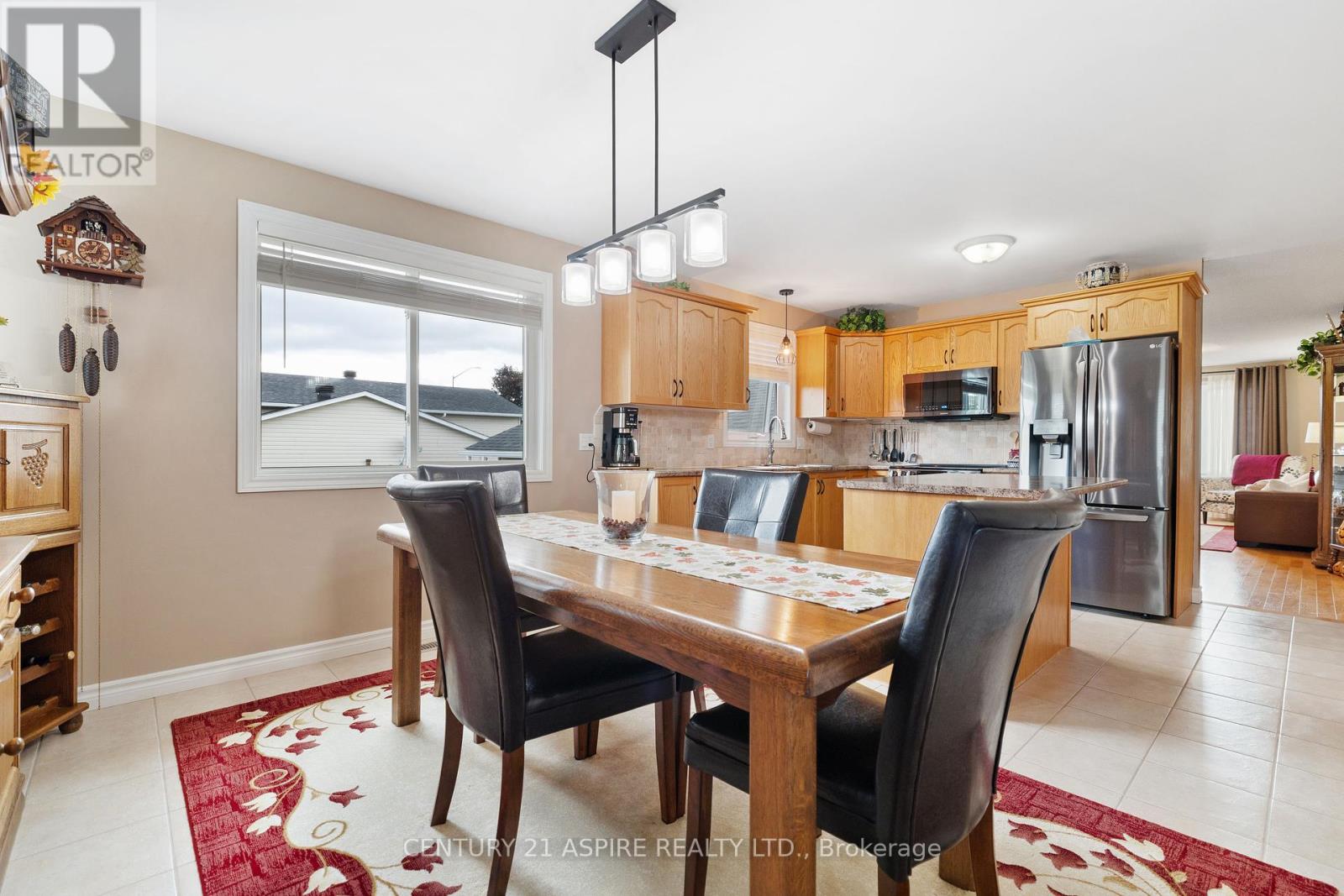 3 Morning Star Street, Petawawa, Ontario  K8H 0A1 - Photo 12 - X12453324