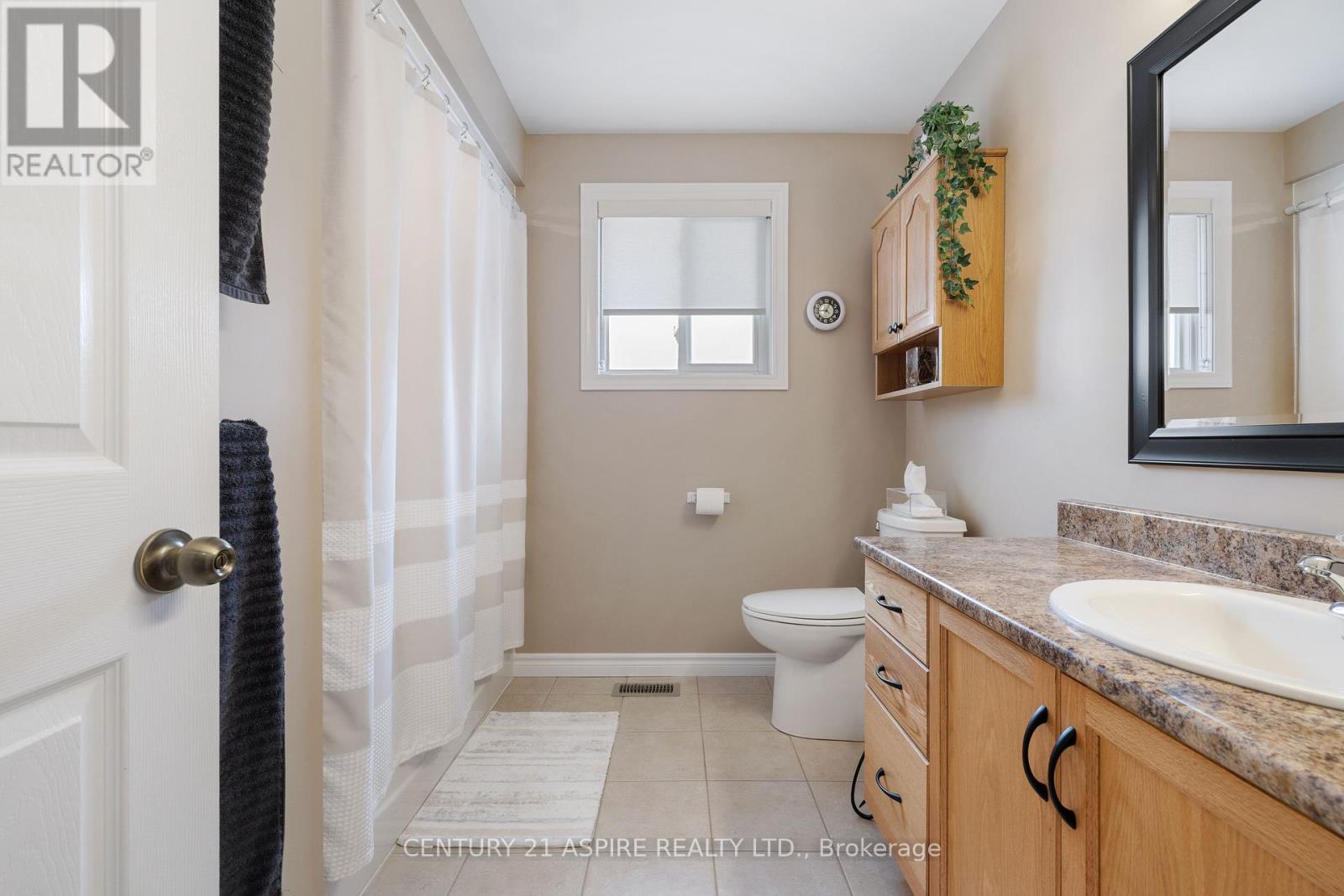3 Morning Star Street, Petawawa, Ontario  K8H 0A1 - Photo 20 - X12453324