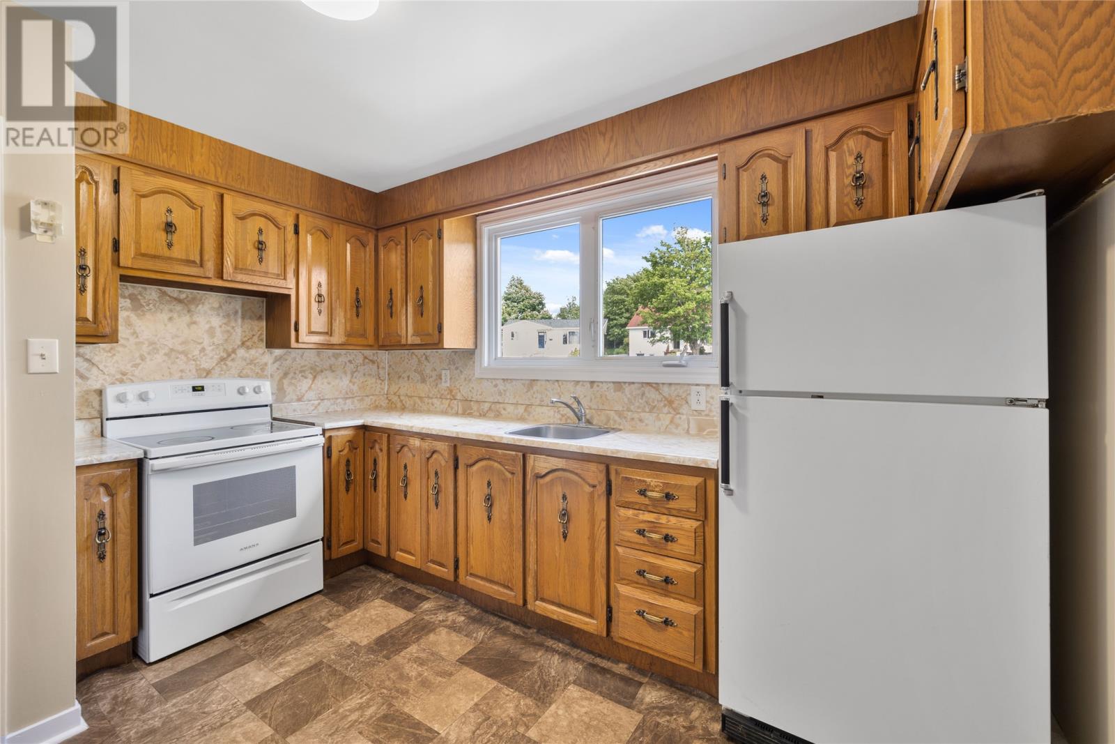 10 Grenfell Avenue, St. John's, Newfoundland & Labrador  A1A 1A1 - Photo 8 - 1291399
