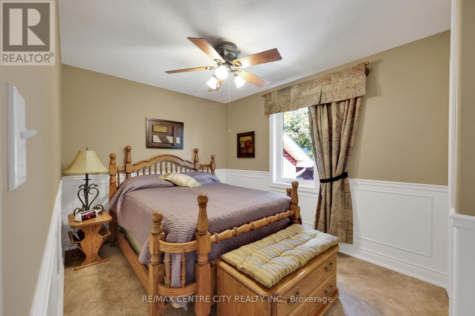 25181 Gray Line, West Elgin, Ontario  N0L 2P0 - Photo 23 - X12454199