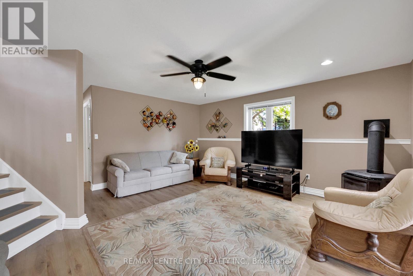 25181 Gray Line, West Elgin, Ontario  N0L 2P0 - Photo 27 - X12454199